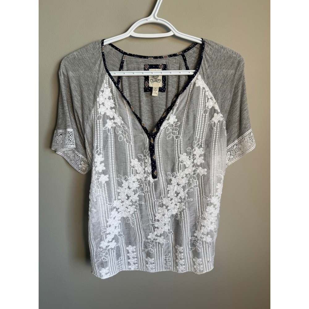 Tiny Womens Gray Lace Front Boho Top M Crochet Trim Sheer Boho Chic Mixed Media